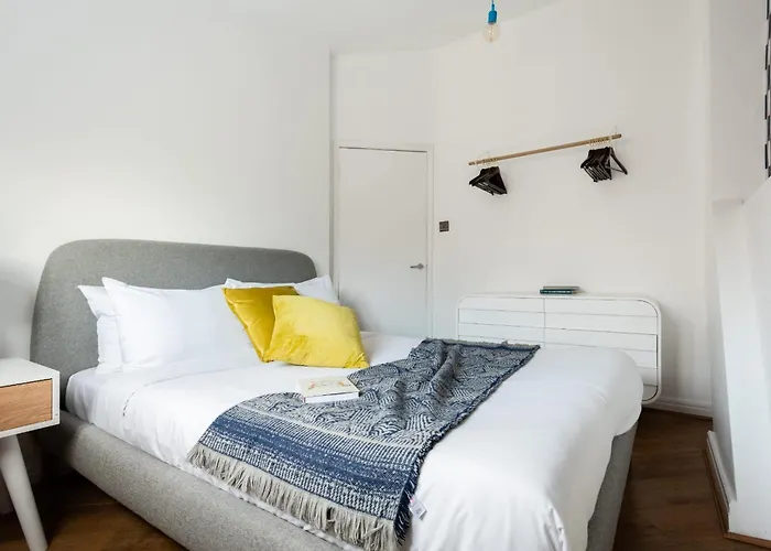 The Paddington Mews - Comfortable & Elegant 3Bdr Paddington House